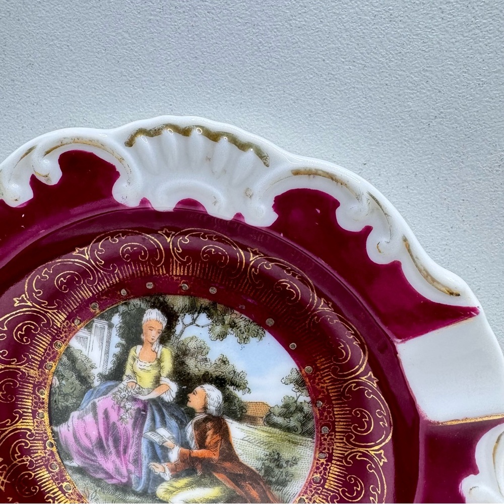 2 Vintage ashtrays with baroque Romantic Scene 5.75” occupied Japan Andrea Sadek - Picture 6 of 13